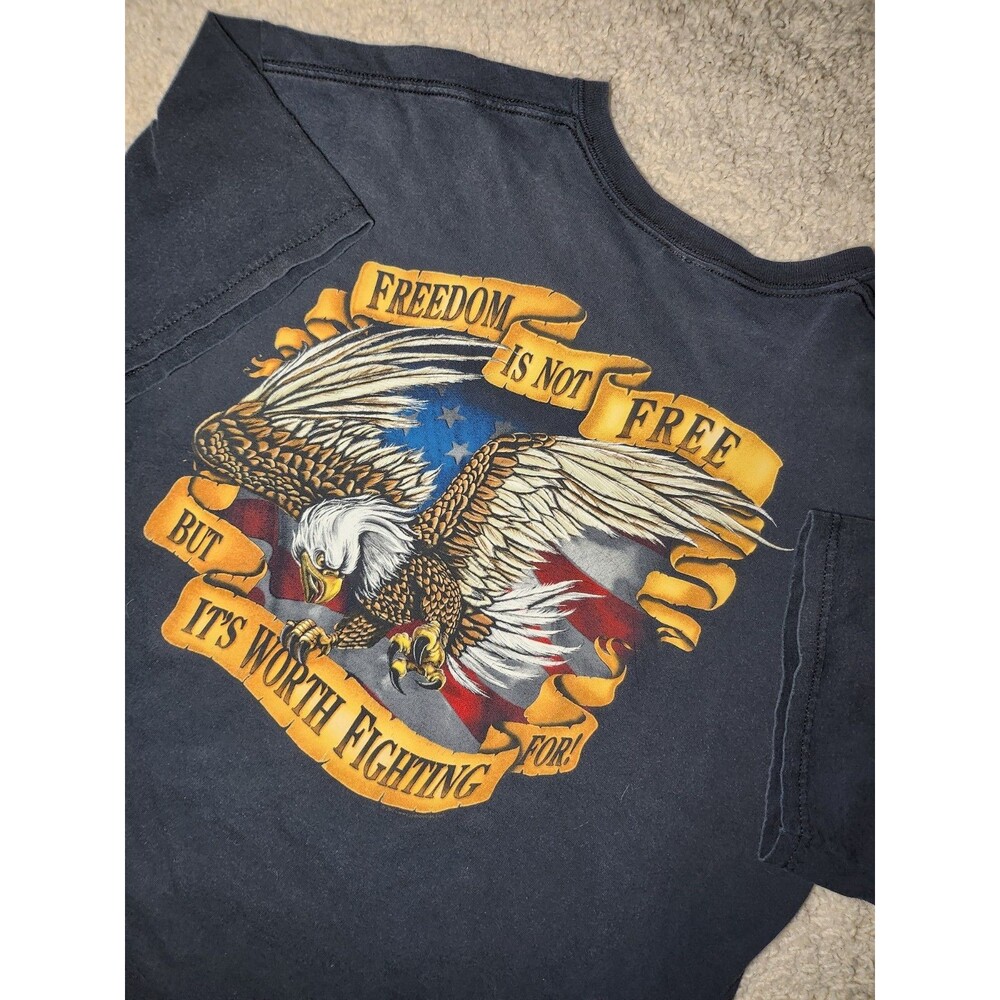 Freedom Is Not Free Vintage USA T-Shirt Big Eagle Flag Graphic Back Patriotic XL